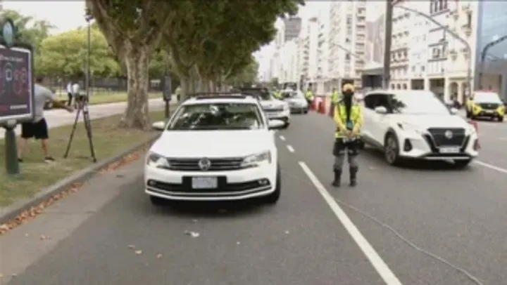 DIPLOMATICO RUSO EXPLICA ACCION POR PROBLEMA DE TRANSITO